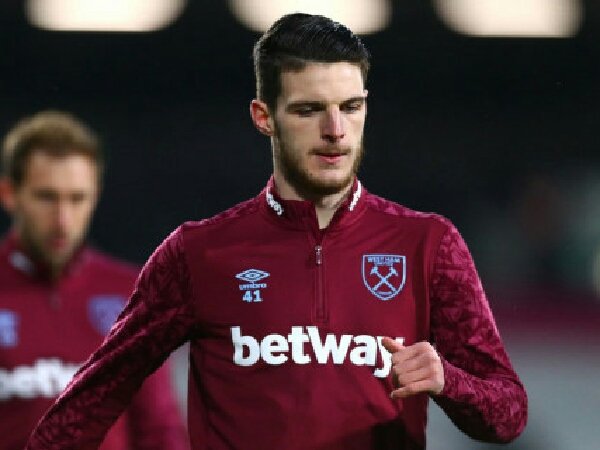 Tin BĐQT sáng 26/5 : MU nên ký Declan Rice thay vì Harry Kane