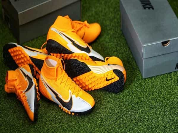 Gợi ý 4 đôi giày đá bóng Nike cực hot mà bạn không nên bỏ lỡ 