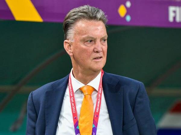 Bóng đá quốc tế tối 3/12: Van Gaal bỏ ngỏ khả năng dẫn dắt tuyển Bỉ